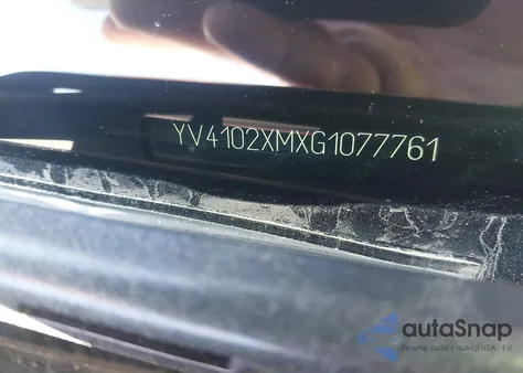 2016 Volvo Xc90 T5 R-Design z USA, uszkodzony, nr VIN YV4102XMXG1077761